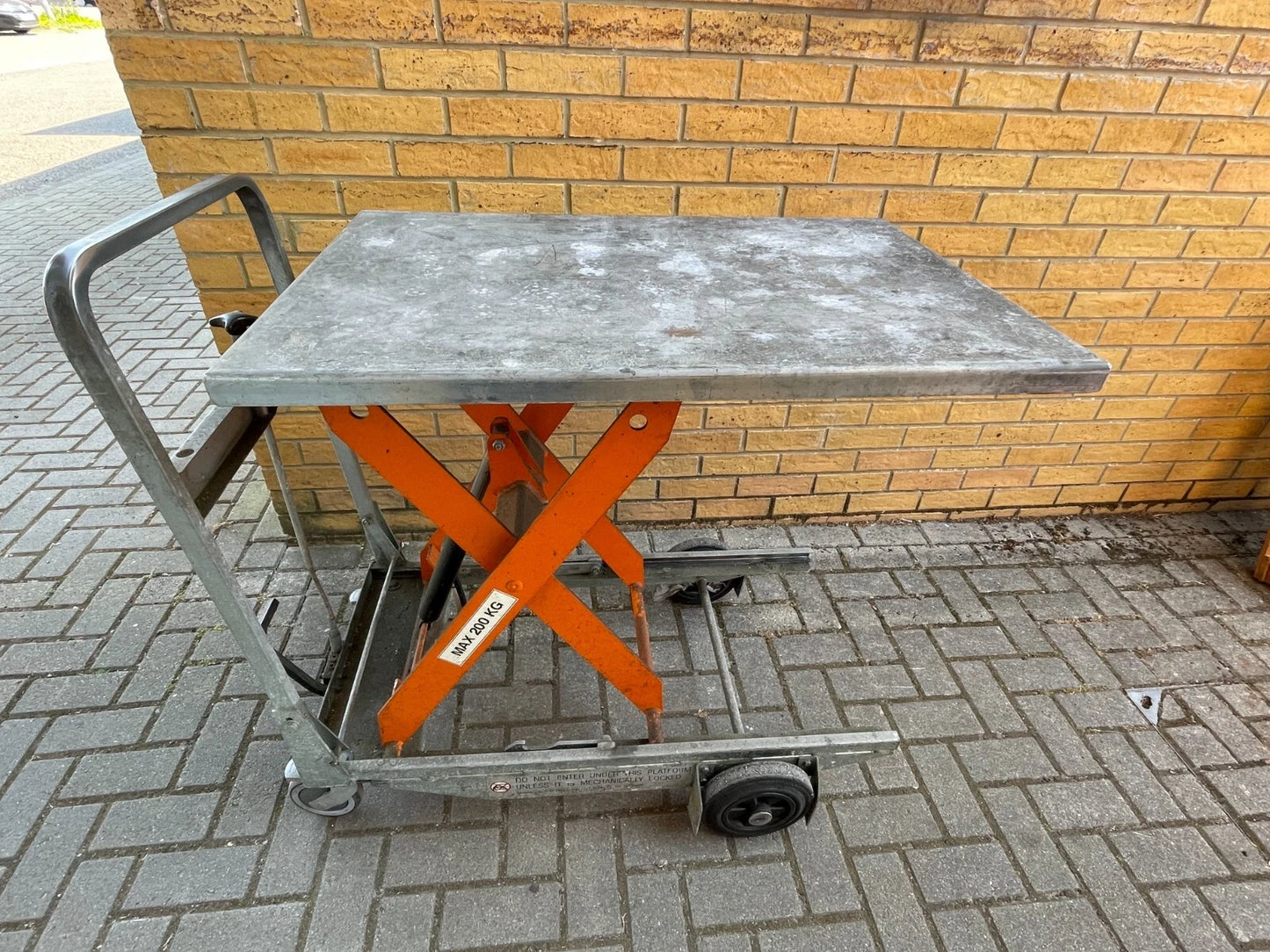 Slingsby Edmo Lift Scissor Table 200KG Capacity the best !