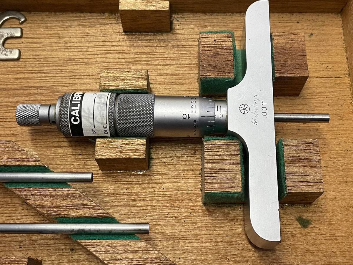 Used Mitutoyo Code 129-132 DMC 4–6 in Depth Micrometer