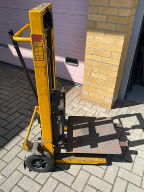Loc Mobile Tool Lift 1500mm lift height 200kg capacity The Best!!!